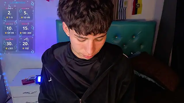 XXX chat uživo modela Kael_Prince