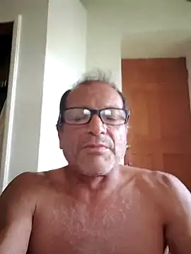 SmallerBubble51 webcam show