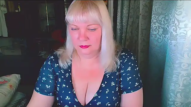 Chatroom XXX en direct de FlowerButterf