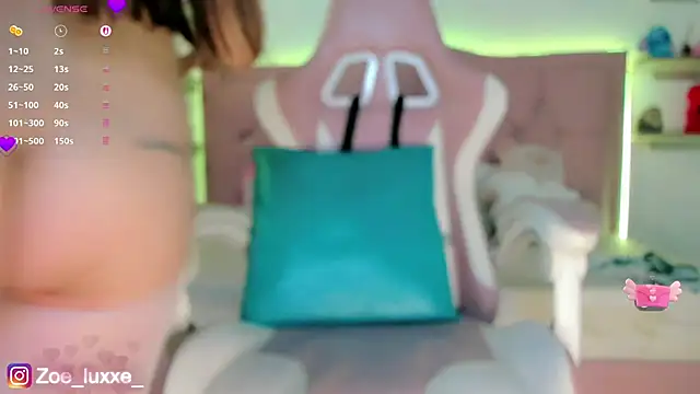 Онлайн чат XXX Zoe_Luxxe_