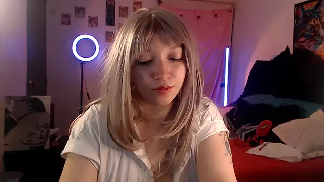 Chatroom XXX en direct de AllyDonfort