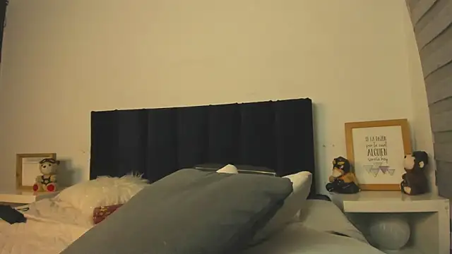 melanie_roux__ Live XXX-Chat