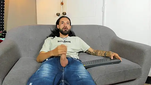 Alexx_val webkamerás műsora