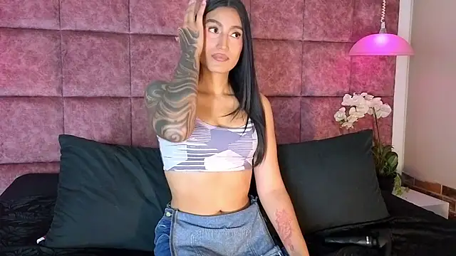 Taly_Fox Adlı Modelin Canlı XXX Sohbeti