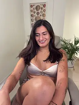 ari_artis Chat XXX live