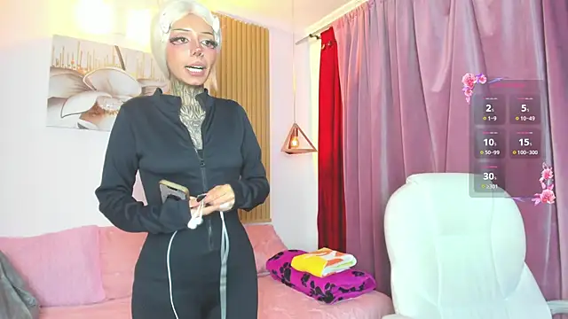 KoraRousee Chat XXX live