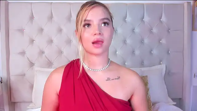 צ'אט XXX בשידור חי של Sofi_glow