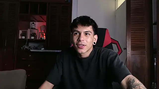 Austin_falcon's Live XXX Chat