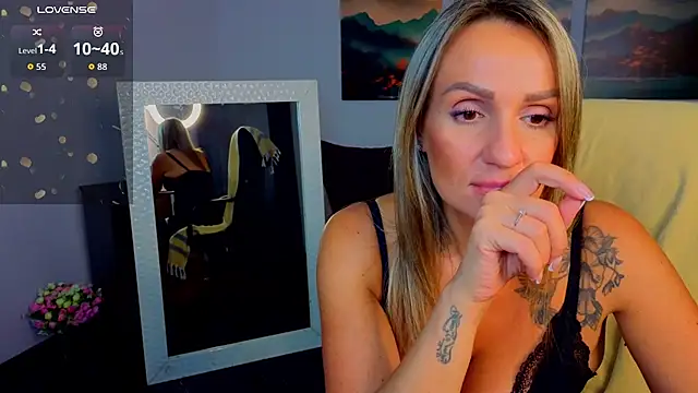 צ'אט XXX בשידור חי של Alisa_Allisen