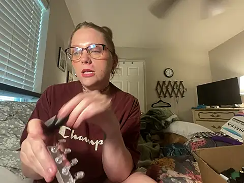 pusspuss777's Webcam Show