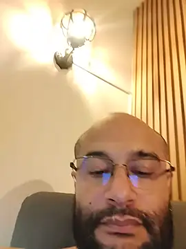 Luke__09n Live XXX chat