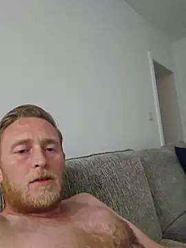 Hrnyukguy40's Webcam Show