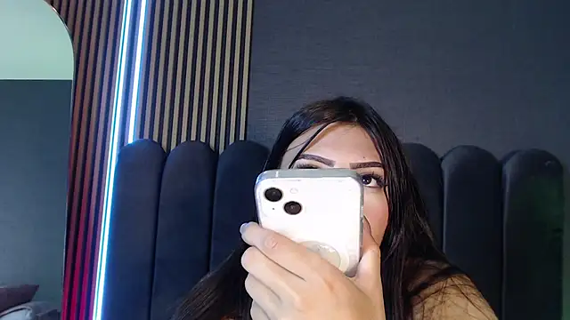 Nicolette_ks_n Live XXX chat