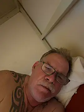 Chat XXX Live Caesar_Baxter