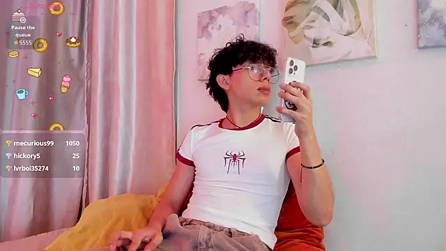 liam_twiink's Live XXX Chat