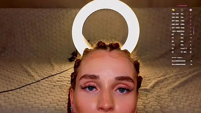 DelanaHenter Chat XXX live