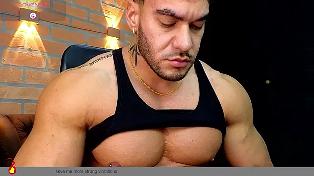 Czat XXX na żywo – zac_levis_