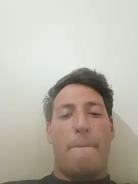 welltommy2001's Webcam Show