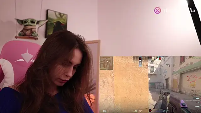 -BabyYoda's Webcam Show