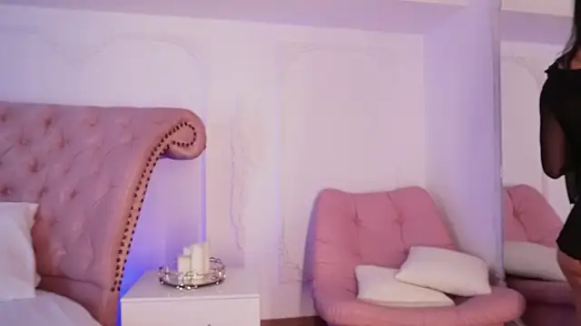 צ'אט XXX בשידור חי של LucianaBlanco_