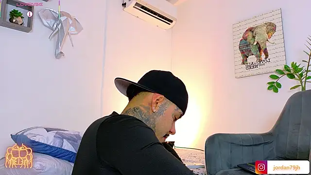 JordanSmiith_ XXX чат на живо