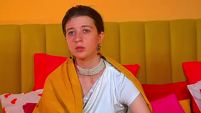 AnneAvelin Adlı Modelin Canlı XXX Sohbeti