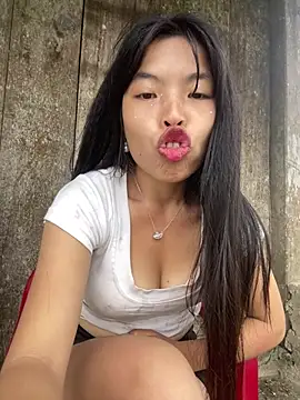 Chatroom XXX en direct de Hikomy-