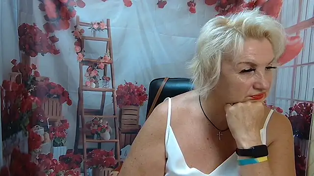 RenataDaster Adlı Modelin Canlı XXX Sohbeti