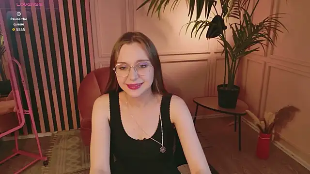 Chat XXX en directo de HollyWheeler
