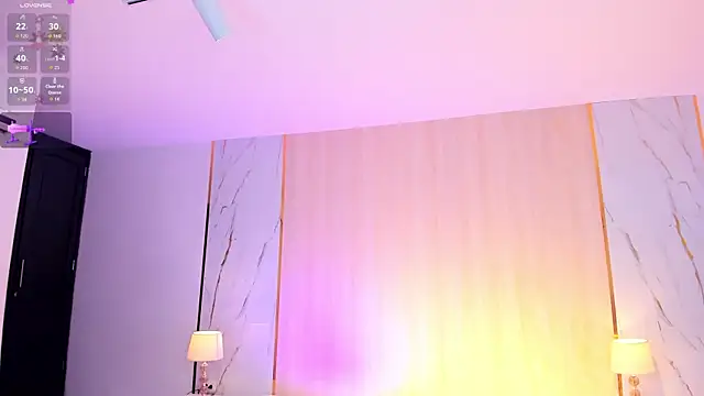 Chat +18 de CandyRouse__ ao vivo