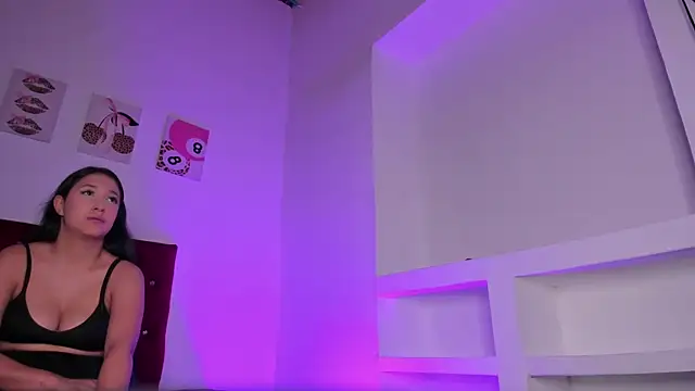 kittymonroe1 Live XXX-Chat
