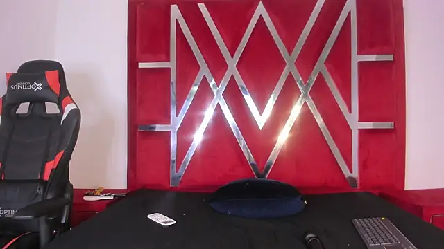 ambarglowasm's Live XXX Chat