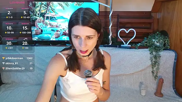 Trinity_Fire Chat XXX live
