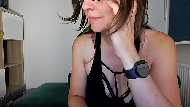 Ella_Next_Door Webcamshow