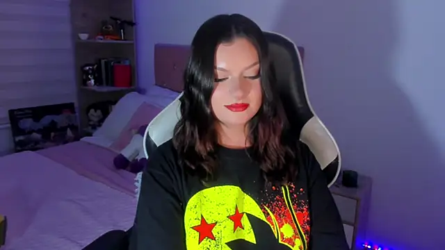 OphelianaRose33のライブXXXチャット
