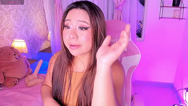 Luna_Swift's Live XXX Chat