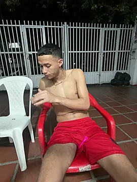 friends_lust_latin Chat XXX live