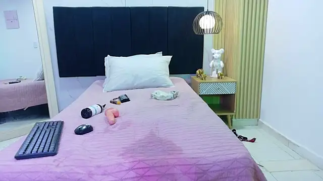 Živý XXX chat naughtyyindiann