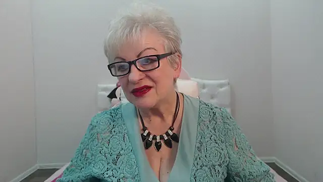 Chat +18 de KayleSmoll ao vivo