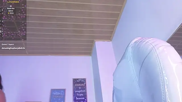 Živý XXX chat miia_thompson1