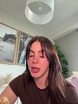 צ'אט XXX בשידור חי של aus_queen