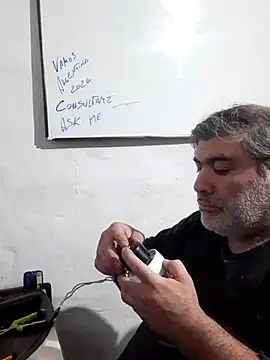 12Paradarte Adlı Modelin Canlı XXX Sohbeti