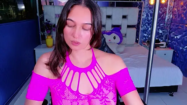 Megan_Rai Chat XXX in diretta