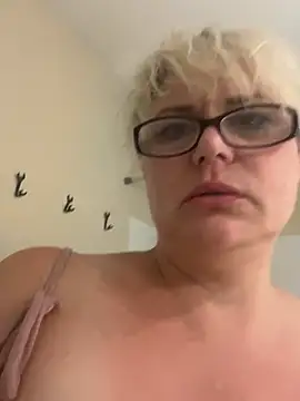 Nikiss333 Live XXX Chat