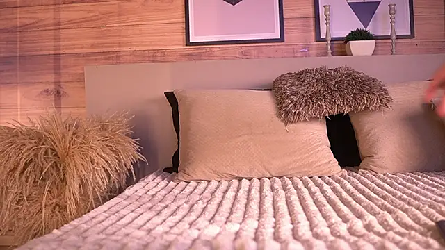 IzzyWild – Naživo XXX chat