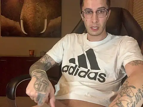 JuicyJoshy – Live XXX-chat