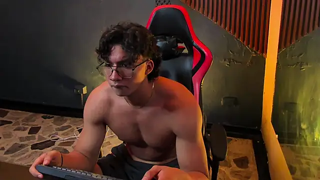 Chatroom XXX en direct de Axxel_Muscle
