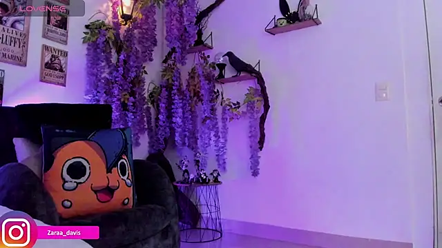 Chat +18 de Zaradavis ao vivo
