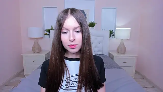 dark_k1tty XXX чат на живо