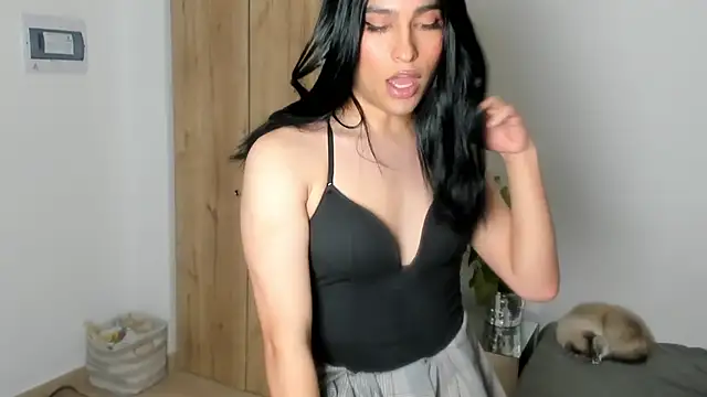 naomimoore828 Live XXX-chat